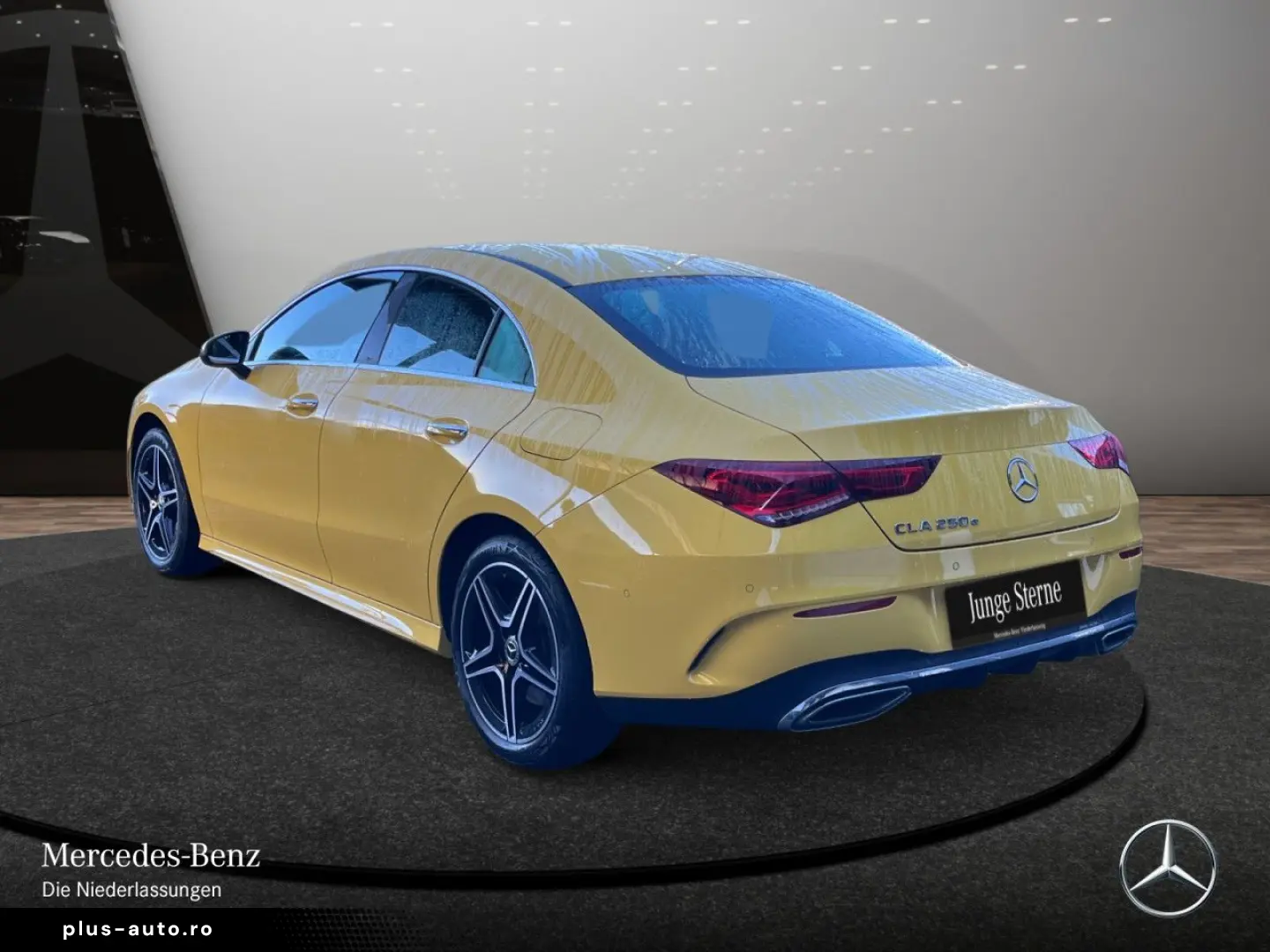 MERCEDES-BENZ CLA 250 e AMG Distr Mbeam Sitzkli 360  HUD