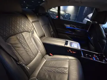 BMW 745Le Long xDrive Steptronic