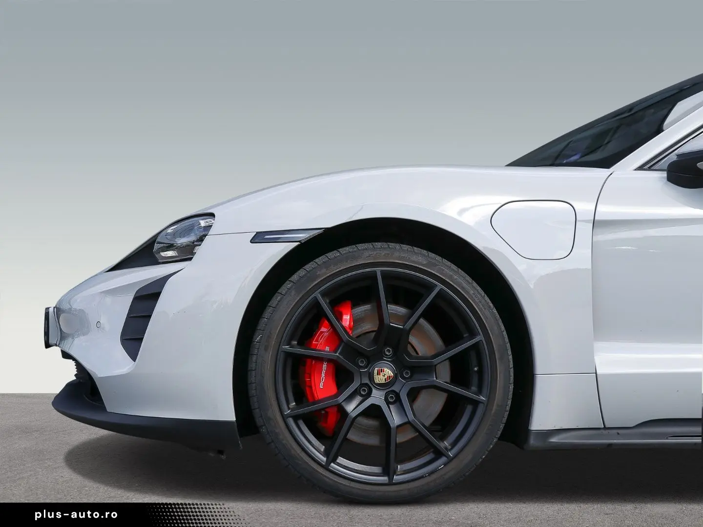 PORSCHE Taycan GTS Surround-View InnoDrive Sitzbelüftung