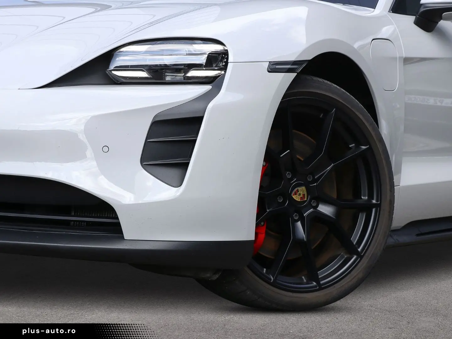 PORSCHE Taycan GTS Surround-View InnoDrive Sitzbelüftung