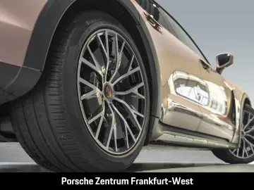 PORSCHE Taycan 4 Cross Turismo Frozenberry BOSE Panorama