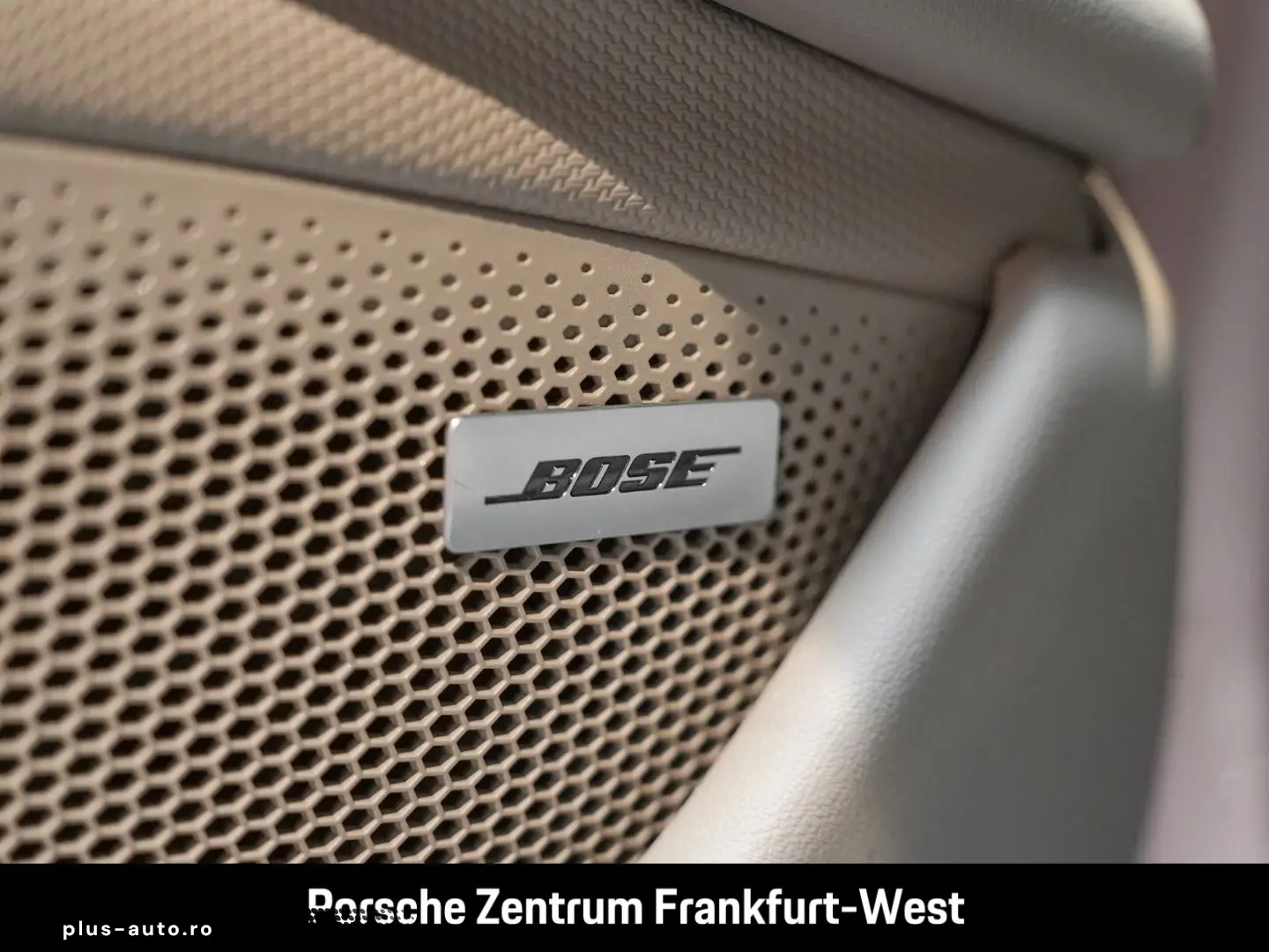 PORSCHE Taycan 4 Cross Turismo Frozenberry BOSE Panorama