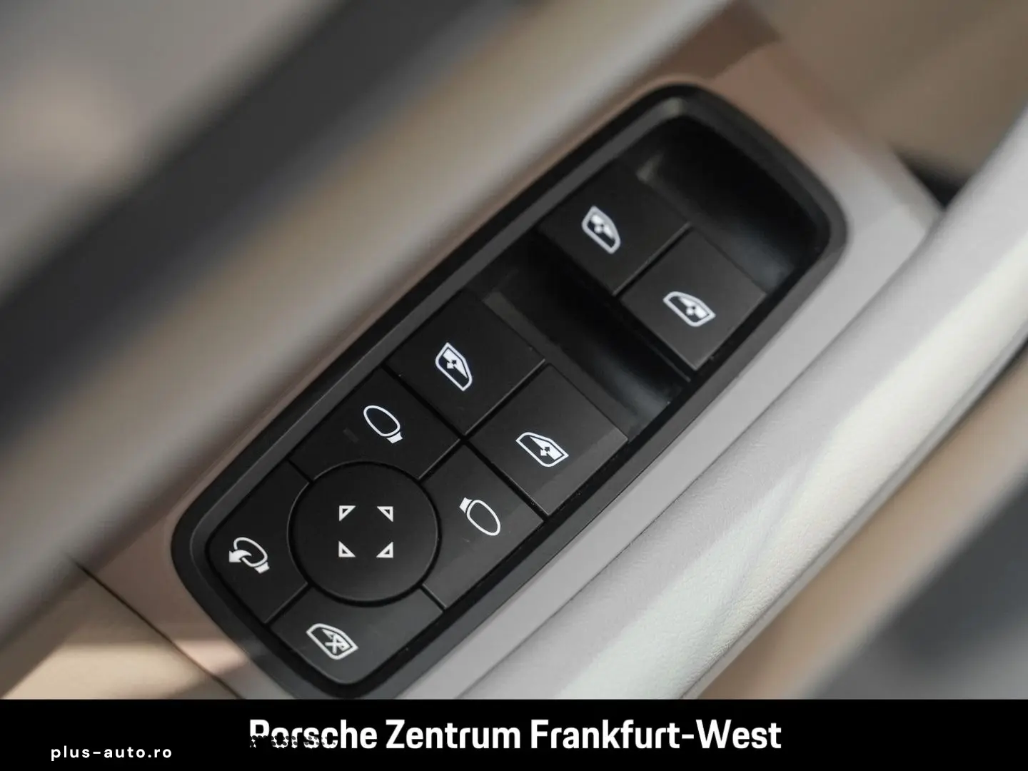 PORSCHE Taycan 4 Cross Turismo Frozenberry BOSE Panorama