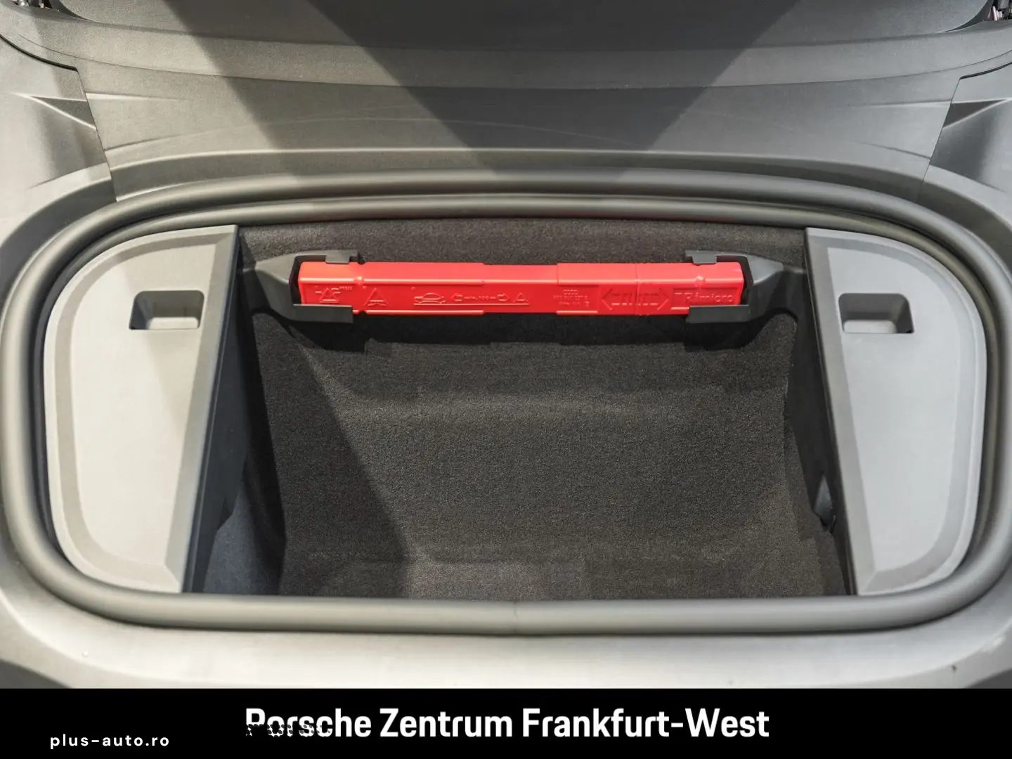 PORSCHE Taycan 4 Cross Turismo Frozenberry BOSE Panorama