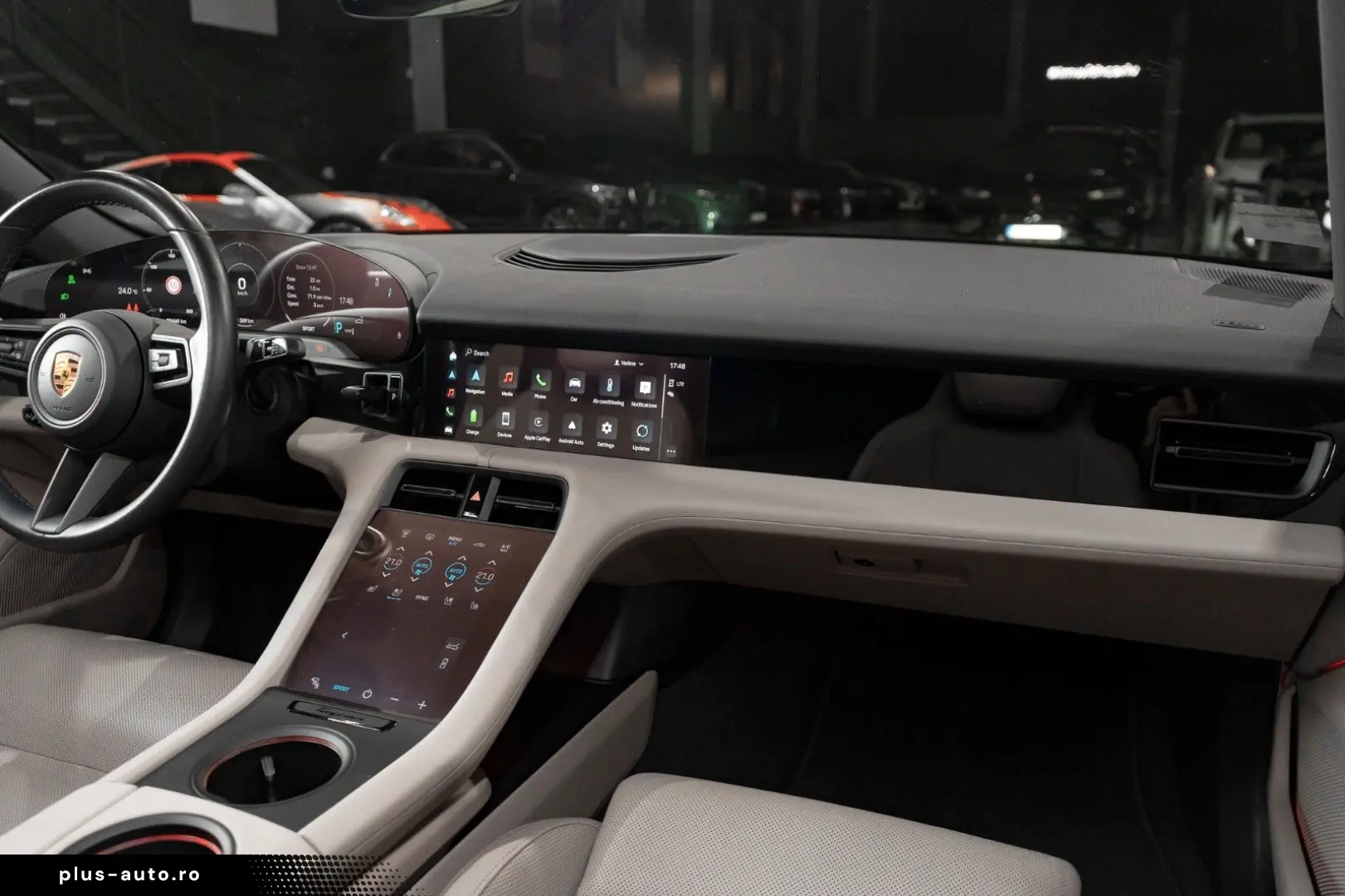 PORSCHE Taycan RWD Ambient VENT PANO 21