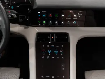 PORSCHE Taycan RWD Ambient VENT PANO 21