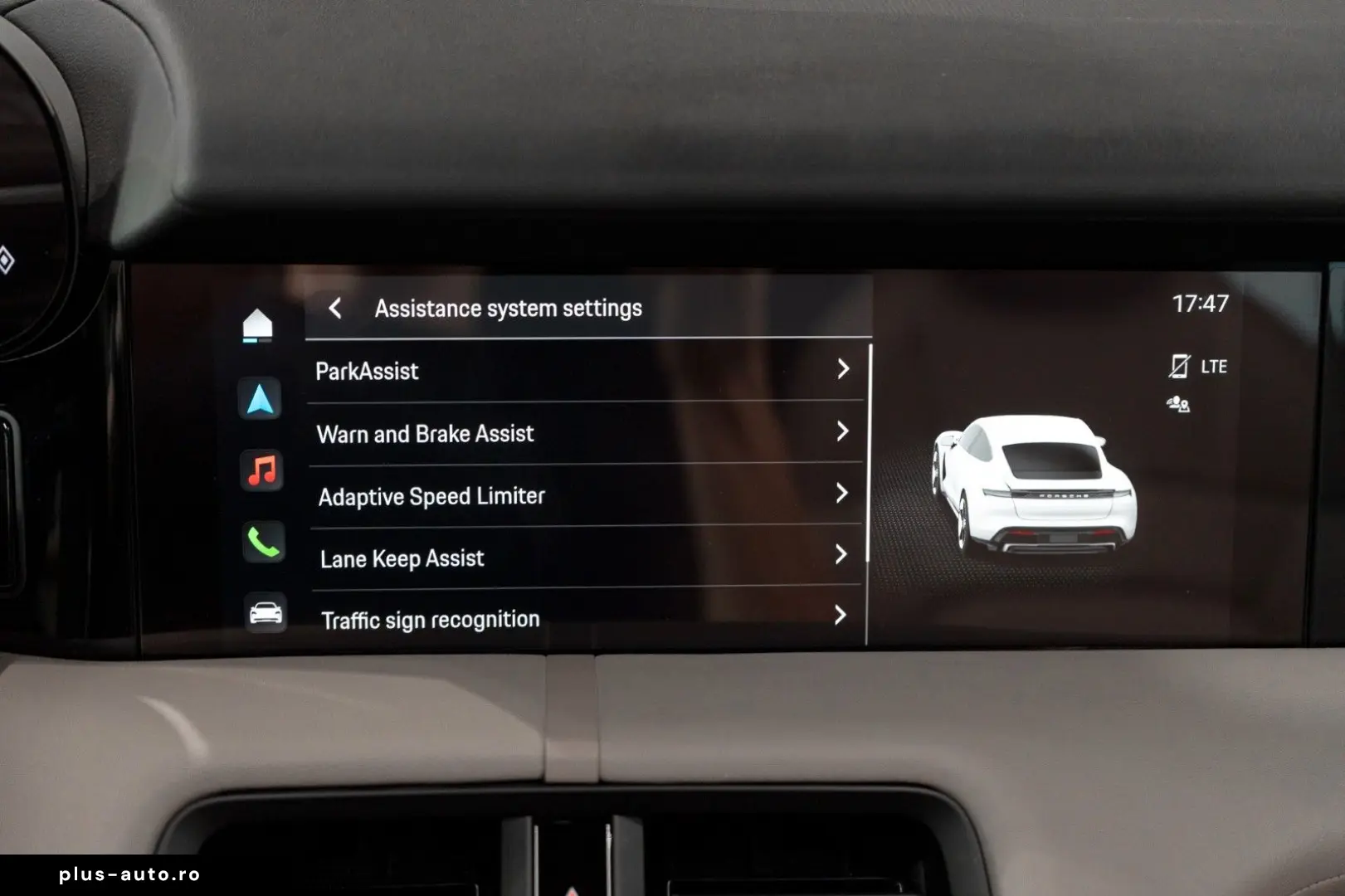 PORSCHE Taycan RWD Ambient VENT PANO 21