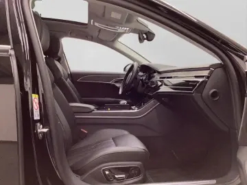 AUDI A8 60 TFSIe Q PANO LM20