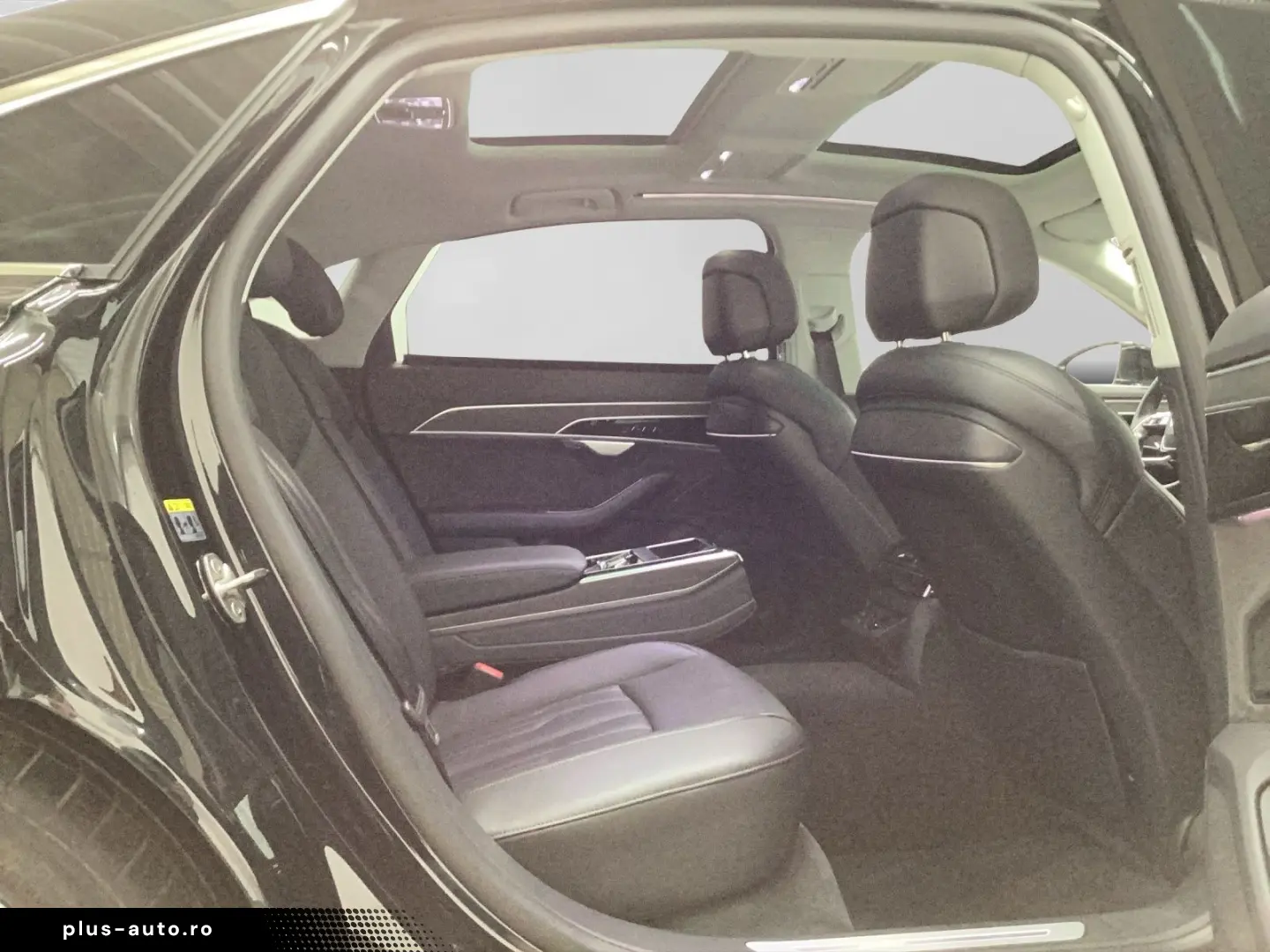 AUDI A8 60 TFSIe Q PANO LM20