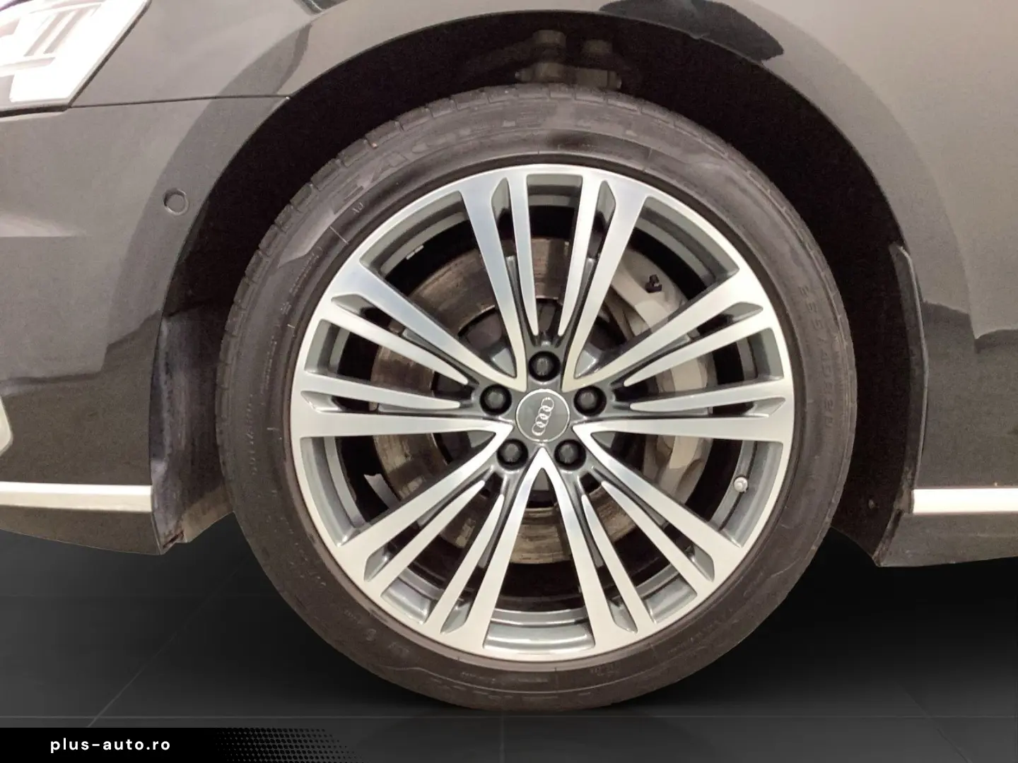 AUDI A8 60 TFSIe Q PANO LM20