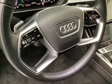 AUDI A8 60 TFSIe Q PANO LM20