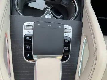 MERCEDES-BENZ GLS 63 AMG 4M  Burm HeadUp KeyGo MBeam S-Dach