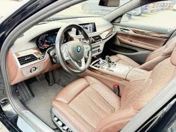 BMW 750i Lang xDrive Individual 3xTV 360 ACC HUD H&K