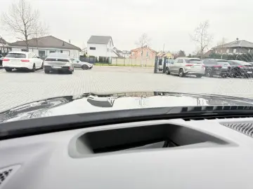 BMW 750i Lang xDrive Individual 3xTV 360 ACC HUD H&K