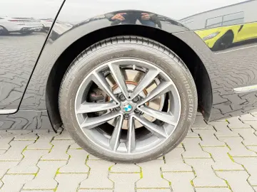 BMW 750i Lang xDrive Individual 3xTV 360 ACC HUD H&K