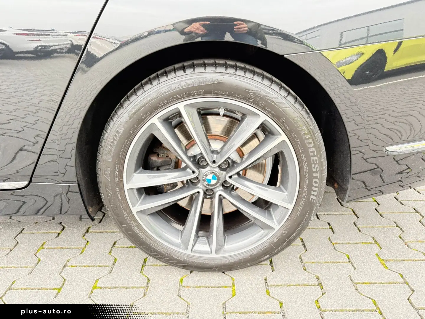 BMW 750i Lang xDrive Individual 3xTV 360 ACC HUD H&K