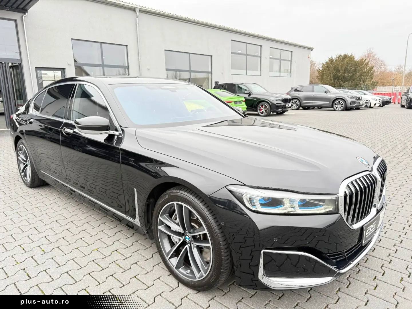 BMW 750i Lang xDrive Individual 3xTV 360 ACC HUD H&K