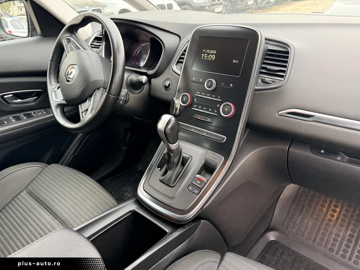 plata parțială 6000e avans și 5000e în 3 luni