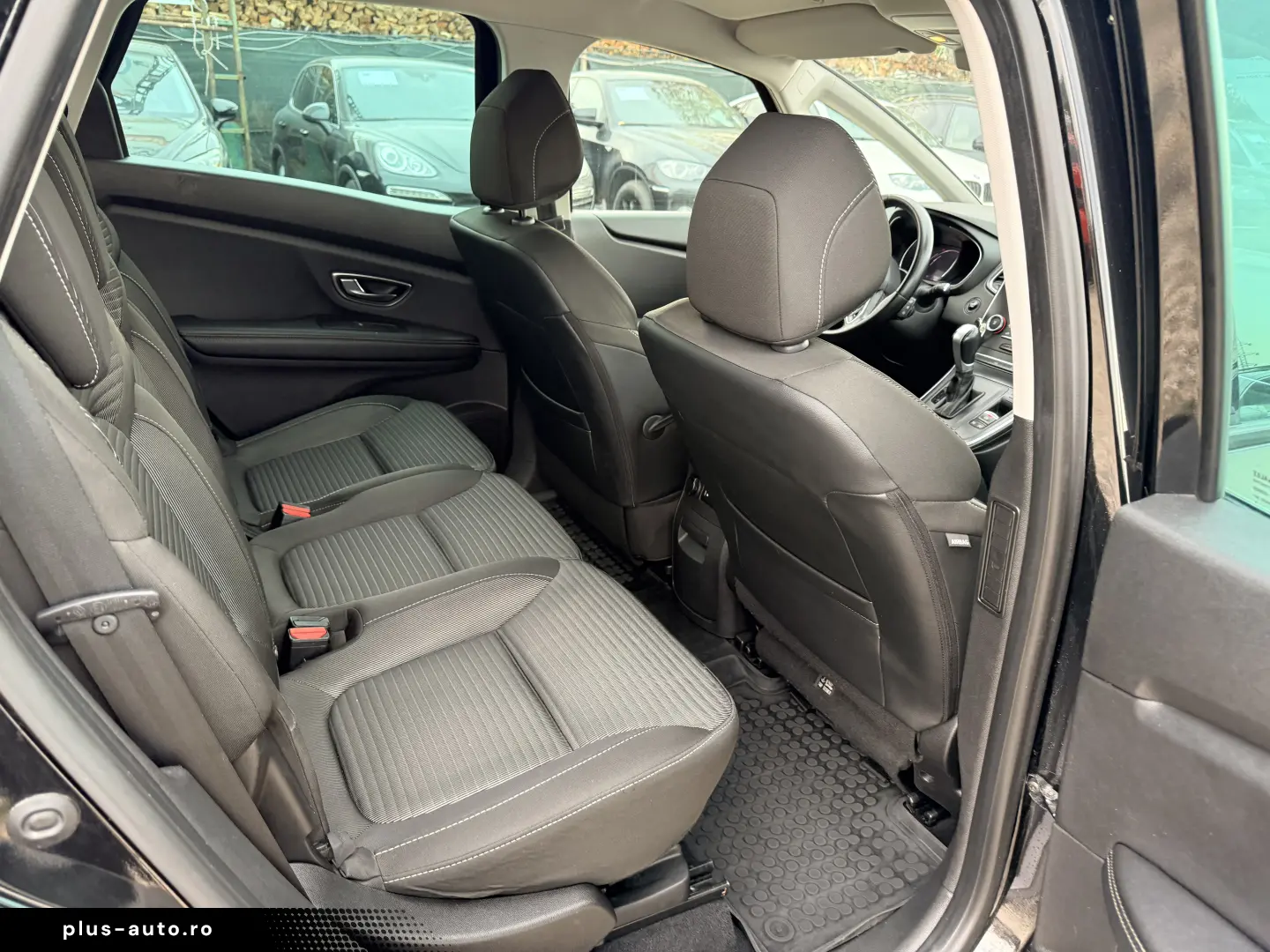 plata parțială 6000e avans și 5000e în 3 luni