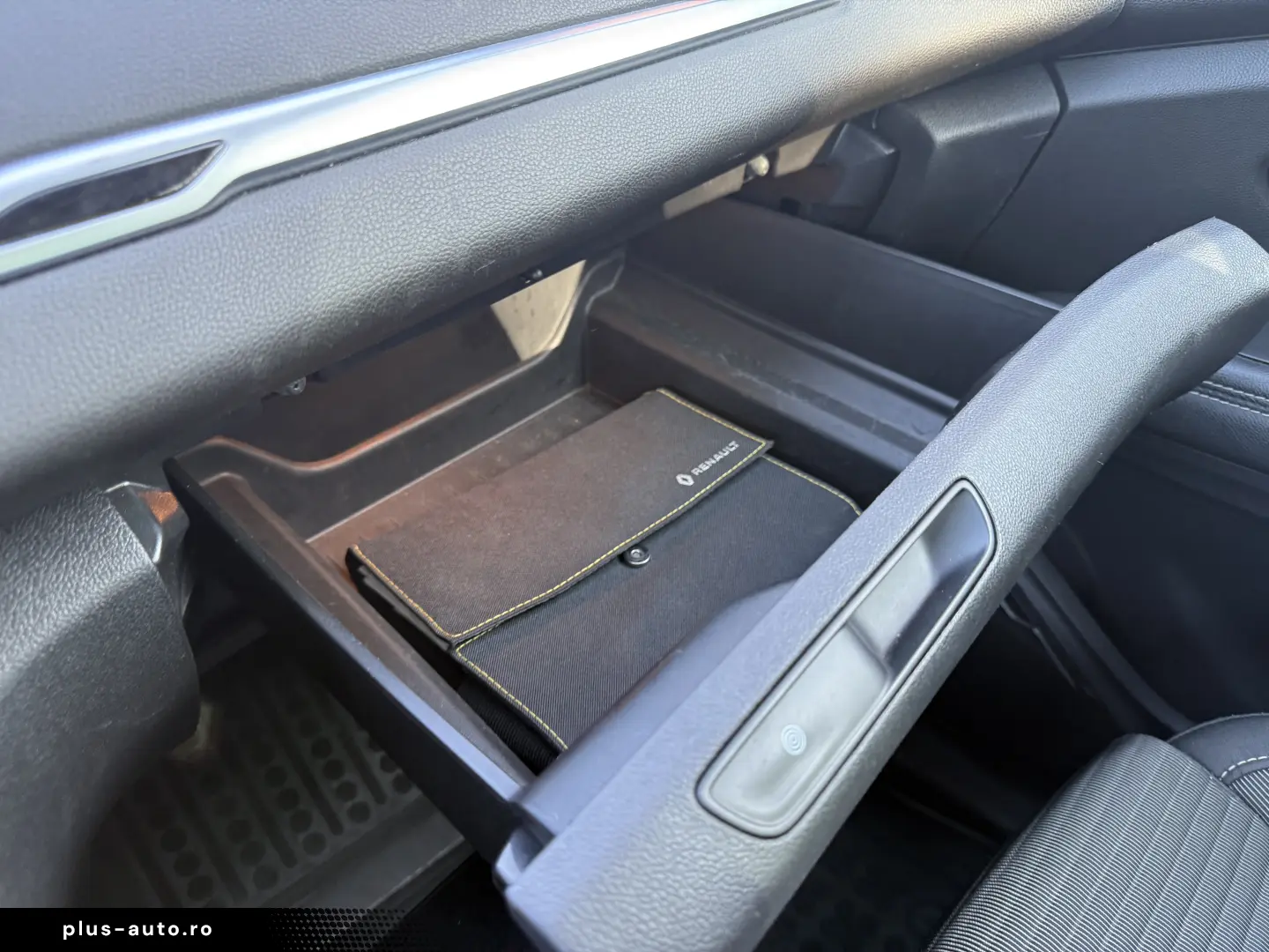 plata parțială 6000e avans și 5000e în 3 luni