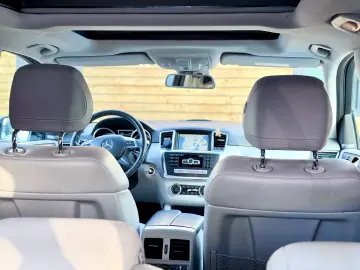 Mercedes-Benz ML 250