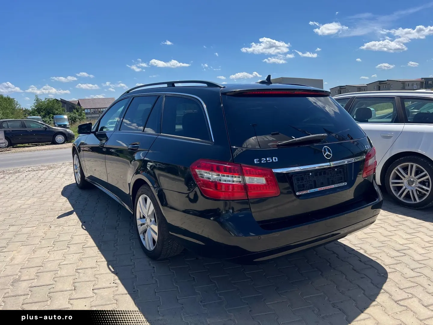 Mercedes-Benz E 220 D T-Modell Aut.