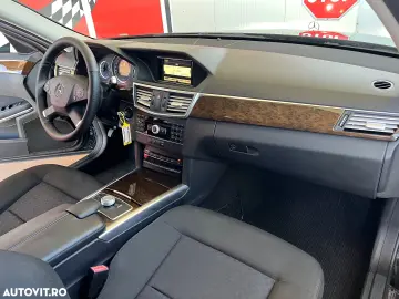 Mercedes-Benz E 220 D T-Modell Aut.