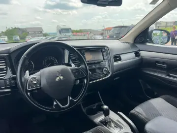 Mitsubishi Outlander 2.2L