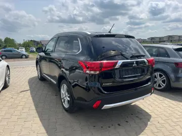 Mitsubishi Outlander 2.2L