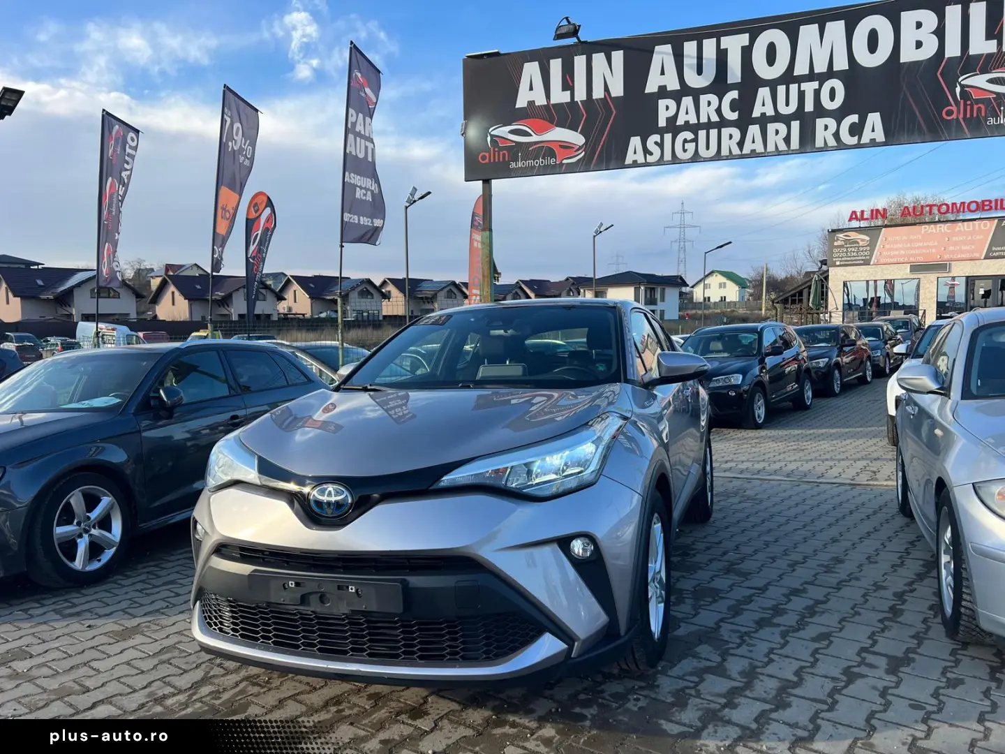 Toyota C-HR Hybrid Style Selection