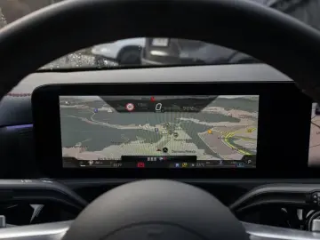 MERCEDES-BENZ CLA 220 d AMG-Advanced ILS Pano AHK 360