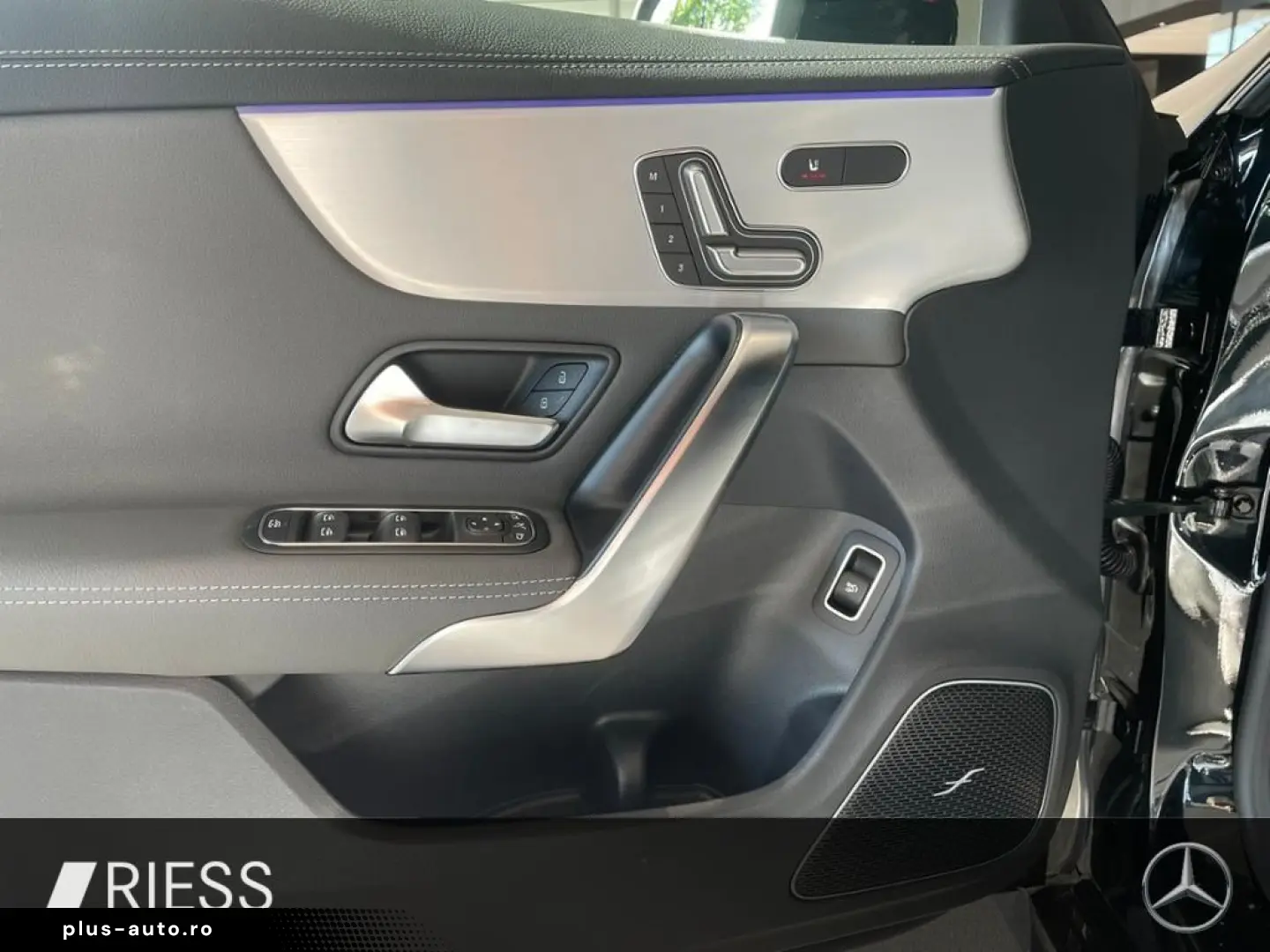 MERCEDES-BENZ CLA 220 d AMG PANO AHK HUD DISTR KEYL 360