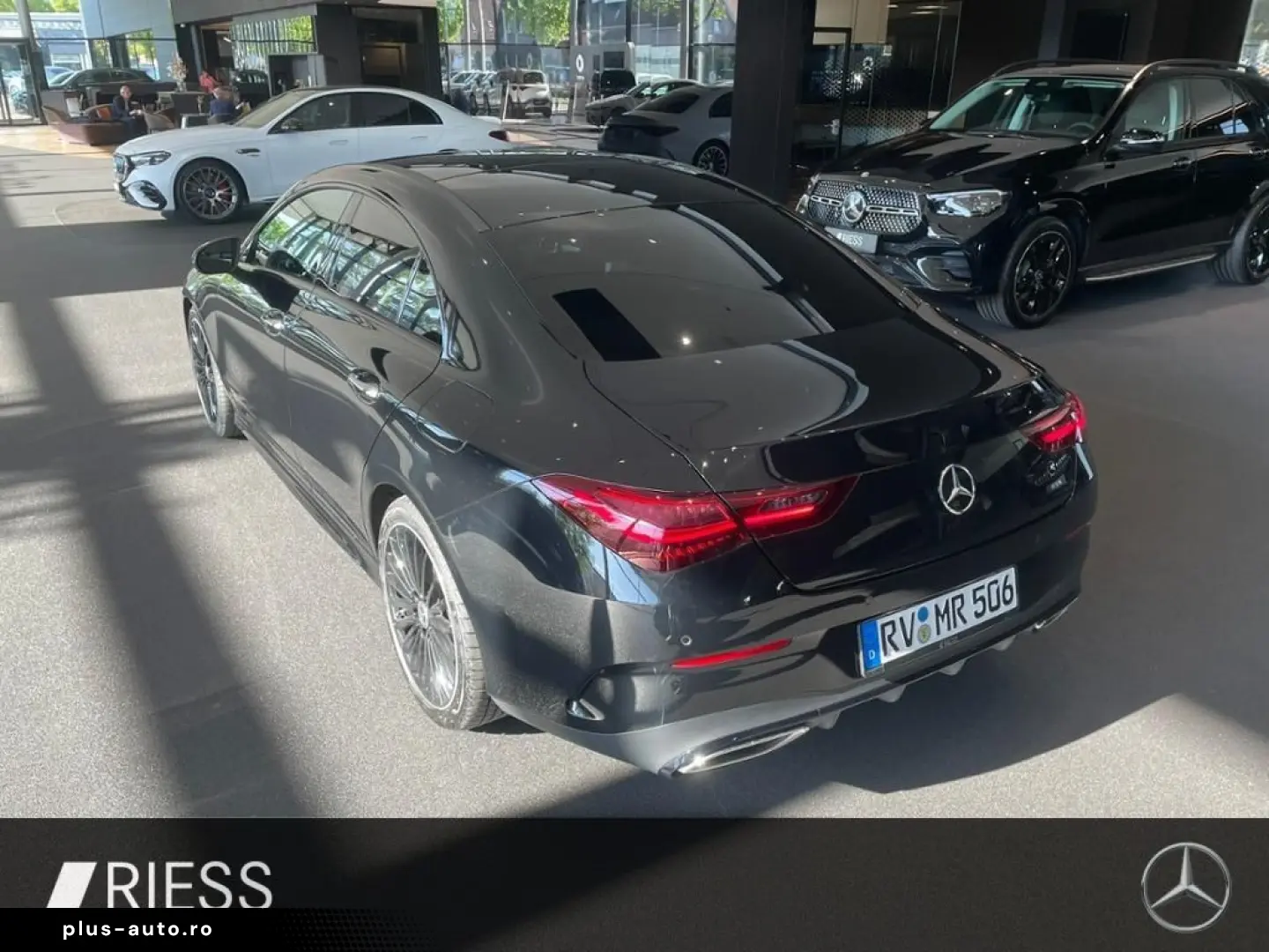 MERCEDES-BENZ CLA 220 d AMG PANO AHK HUD DISTR KEYL 360
