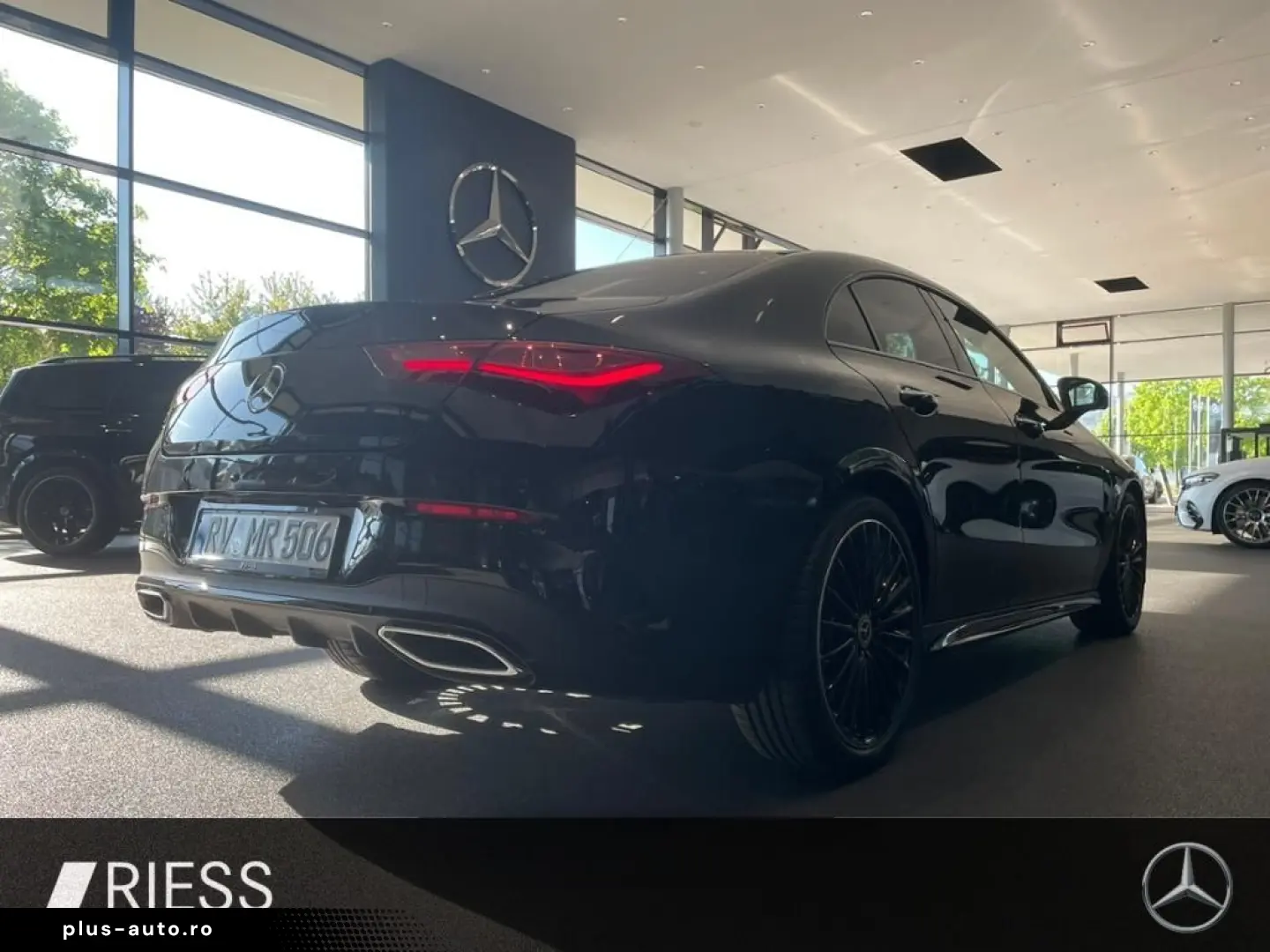 MERCEDES-BENZ CLA 220 d AMG PANO AHK HUD DISTR KEYL 360