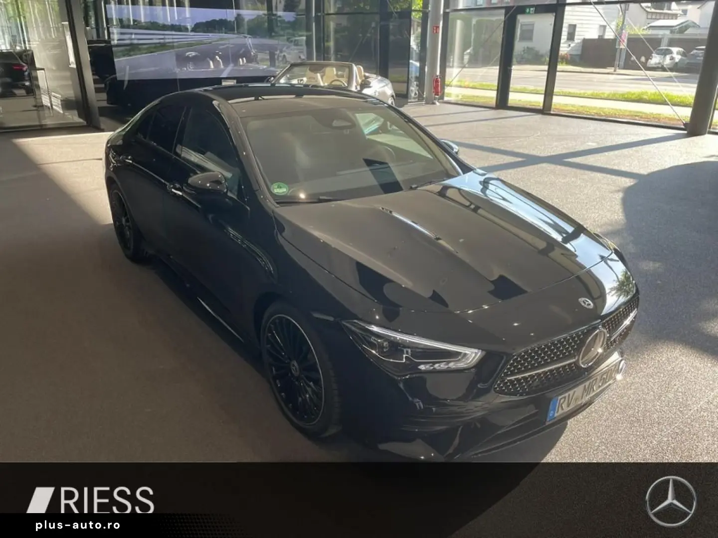 MERCEDES-BENZ CLA 220 d AMG PANO AHK HUD DISTR KEYL 360