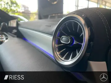 MERCEDES-BENZ CLA 220 d AMG PANO AHK HUD DISTR KEYL 360