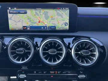 MERCEDES-BENZ CLA 220 d Coupé AMG Pano DISTR KeyGo MULTIBEAM