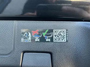 MERCEDES-BENZ CLA 220 d Coupé AMG Pano DISTR KeyGo MULTIBEAM