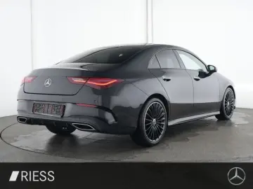 MERCEDES-BENZ CLA 200 d AMG Sport Night LED Pano Ambi