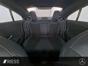 MERCEDES-BENZ CLA 200 d AMG Sport Night LED Pano Ambi