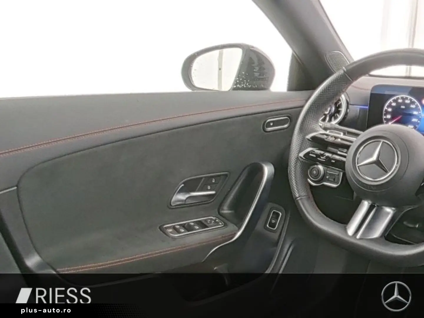 MERCEDES-BENZ CLA 200 d AMG Sport Night LED Pano Ambi