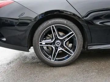 MERCEDES-BENZ CLA 200 d Coupé AMG-Sport LED 360 Pano Night