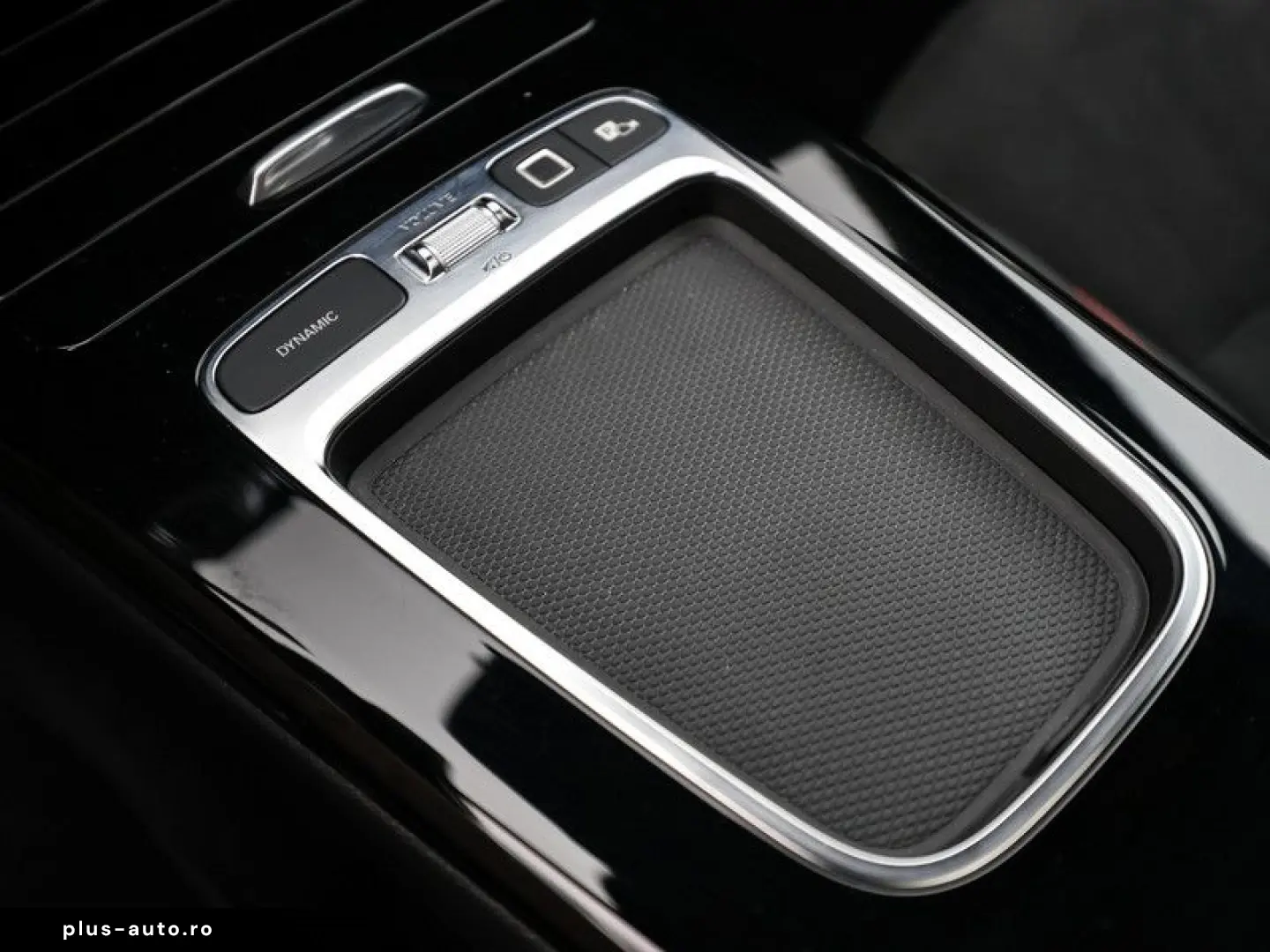 MERCEDES-BENZ CLA 200 d Coupé AMG-Sport LED 360 Pano Night