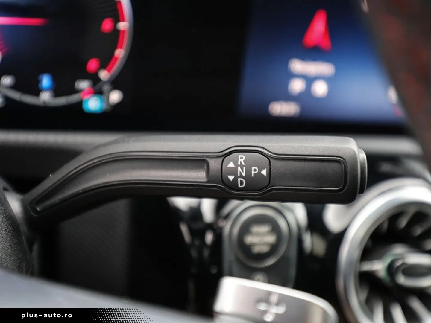 MERCEDES-BENZ CLA 200 d Coupé AMG-Sport LED 360 Pano Night