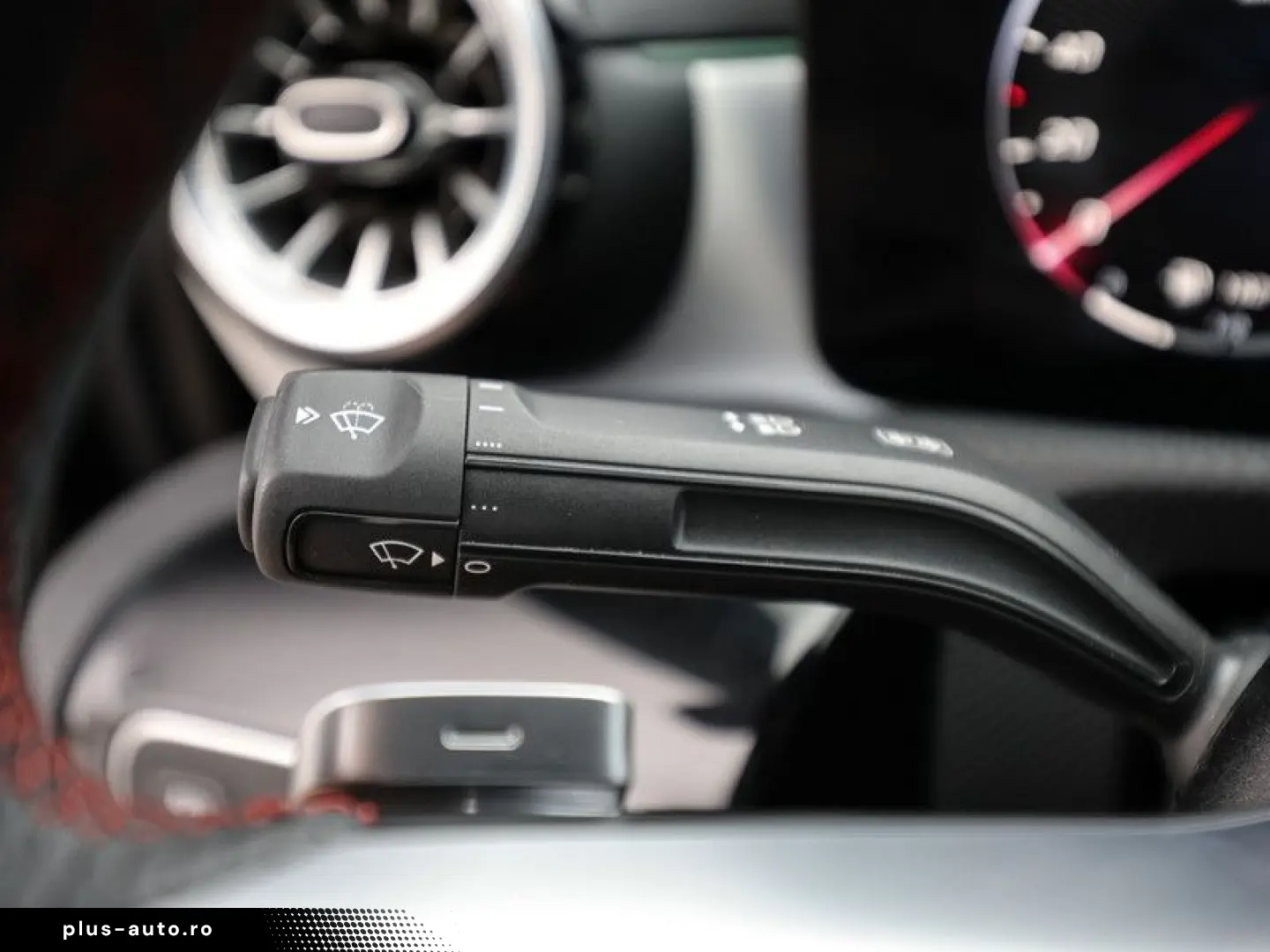 MERCEDES-BENZ CLA 200 d Coupé AMG-Sport LED 360 Pano Night