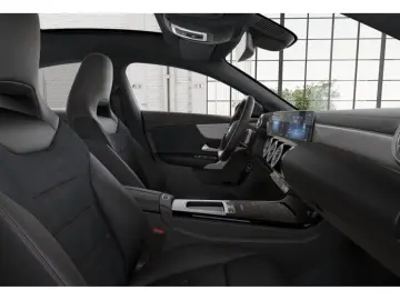 MERCEDES-BENZ CLA 200 d Coupé AMG-Sport Pano Memo Memo Night