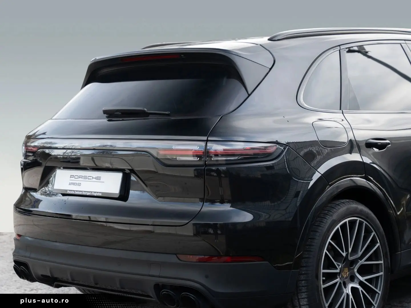 PORSCHE Cayenne S Platinum Edition