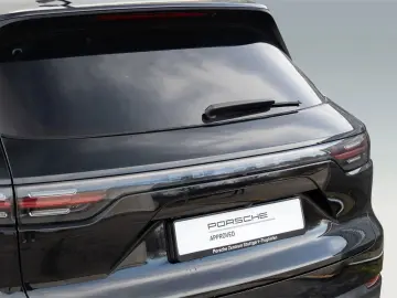 PORSCHE Cayenne S Platinum Edition