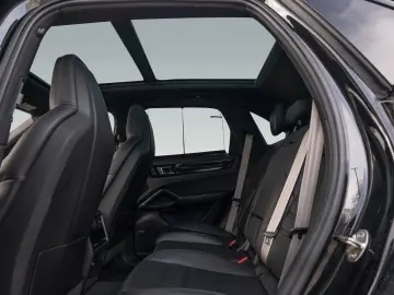 PORSCHE Cayenne S Platinum Edition