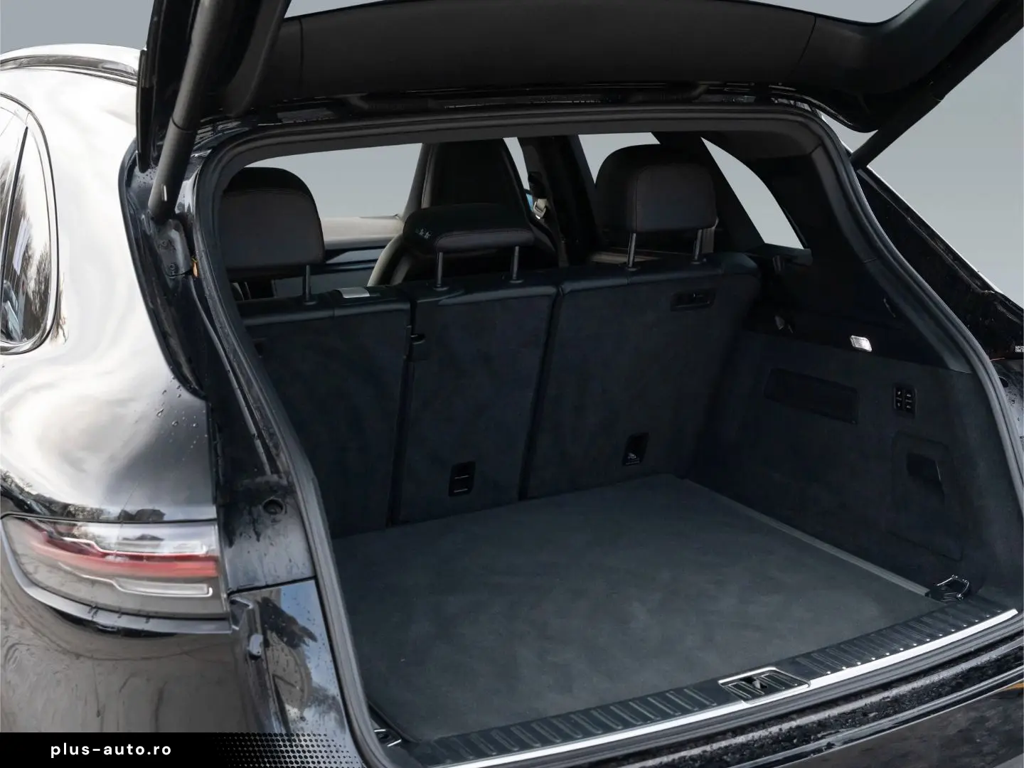 PORSCHE Cayenne S Platinum Edition